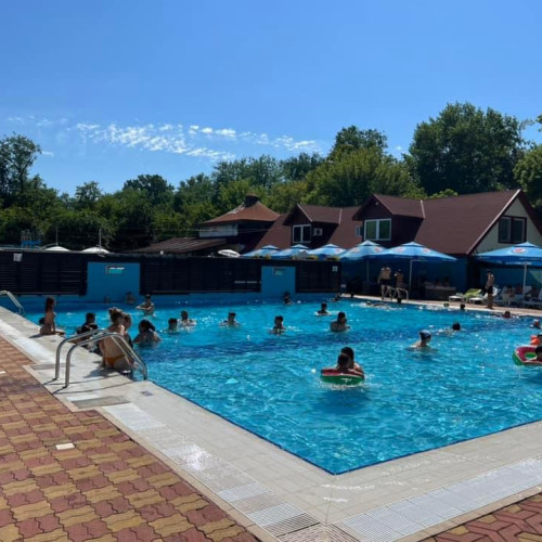 Furt la piscină în Targu Jiu