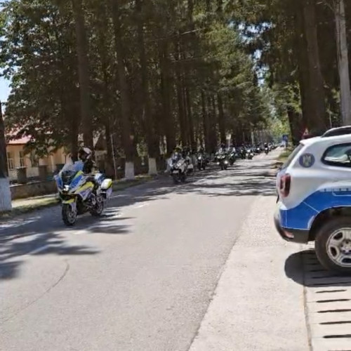 Polițiștii din Gorj au inaugurat Parada Motocicliștilor la Baia de Fier