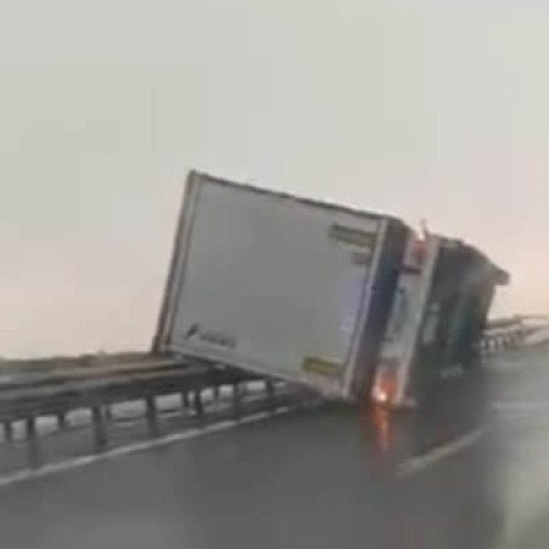 Accident pe autostrada A1 în dreptul localității Gruiu