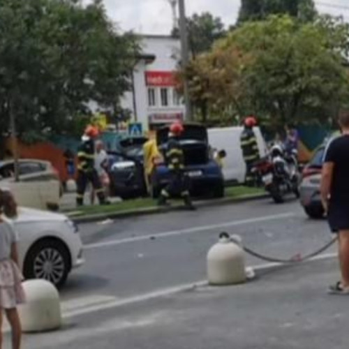 Patru accidente rutiere provocate de un bărbat beat în Sectorul 4