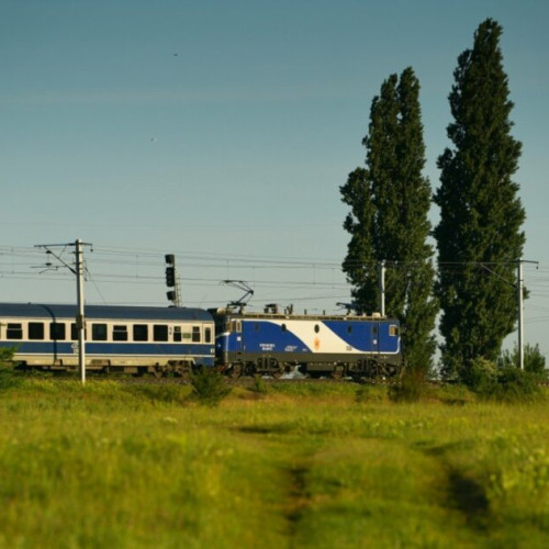 Trenul IR 348 Arad - Craiova - București Nord întârziat din cauza problemelor de trafic