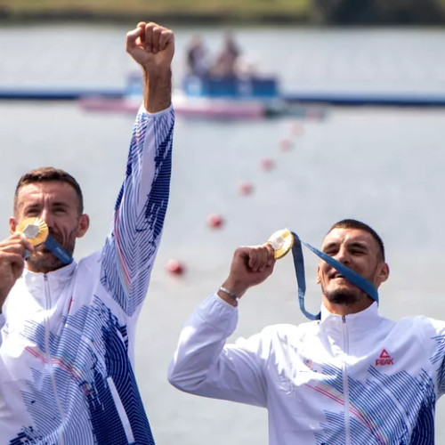 Bugetă de bucurie la Brosteni, după medalia olimpică câștigată de Andrei Cornea