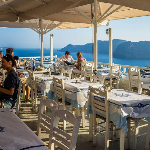 Grup de români acuzat de furt la un restaurant din Grecia