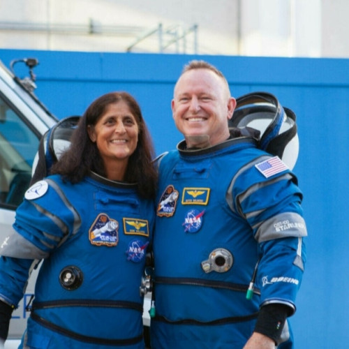 Barry Wilmore și Sunita Williams riscă să petreacă Crăciunul în spațiu