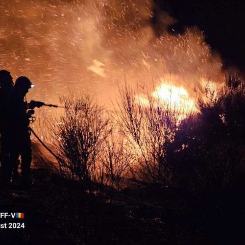 Pompierii români acționează în Grecia pentru stingerea incendiilor de pădure