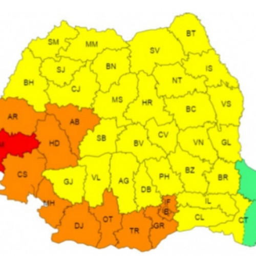 Val de căldură intens în România, cu coduri de alertă emise pentru mai multe județe