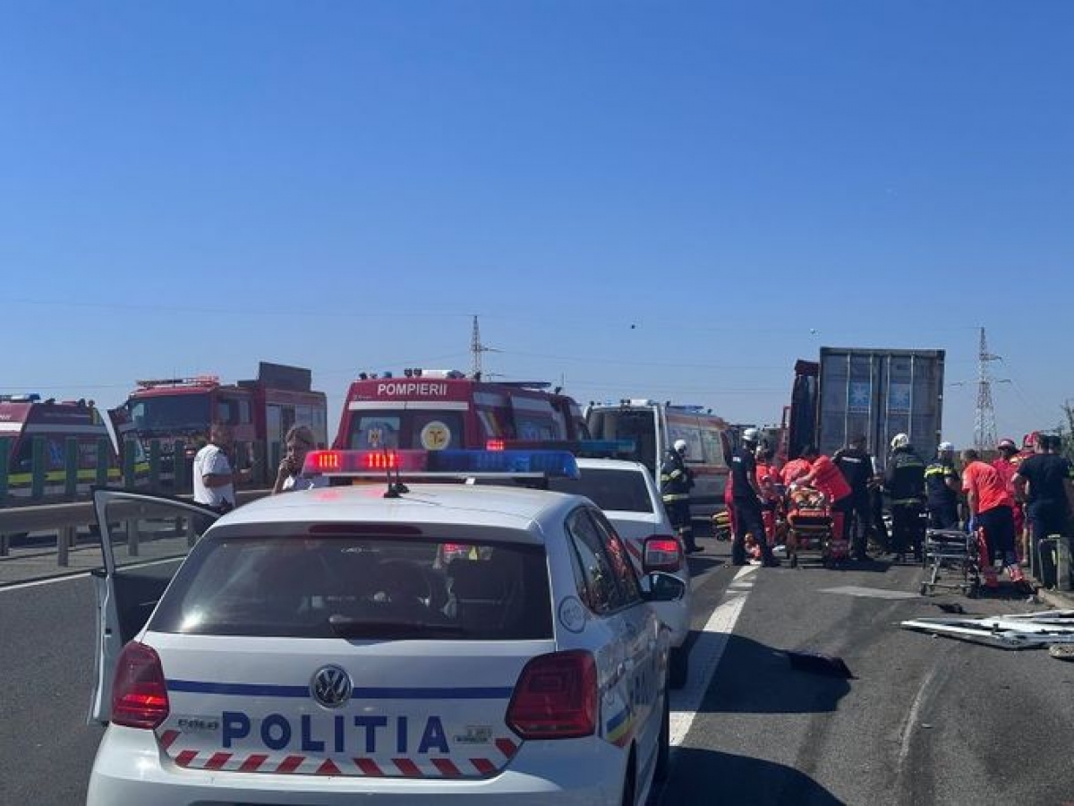 Accident rutier pe A4 Ovidiu-Agigea: 13 răniți, dintre care 11 încarcerate