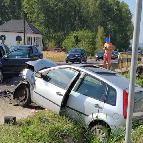 Accident rutier cu două victime pe DN 64, între Râmnicu Vâlcea și Drăgășani