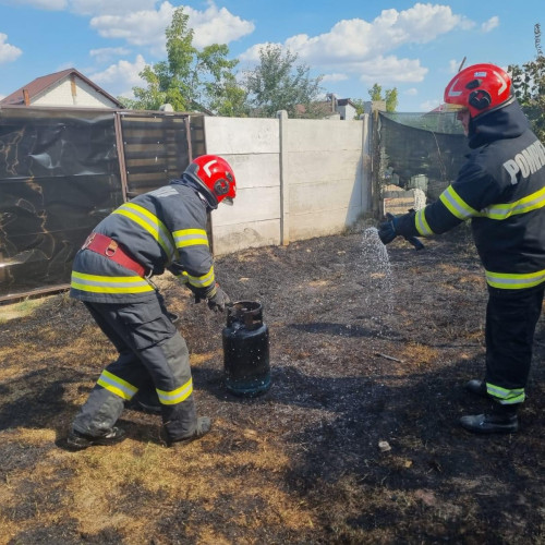 Incendiu pe strada Brezei din Craiova