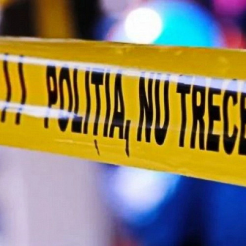 Un bărbat de 46 de ani găsit mort în parcarea unui magazin din Cluj-Napoca