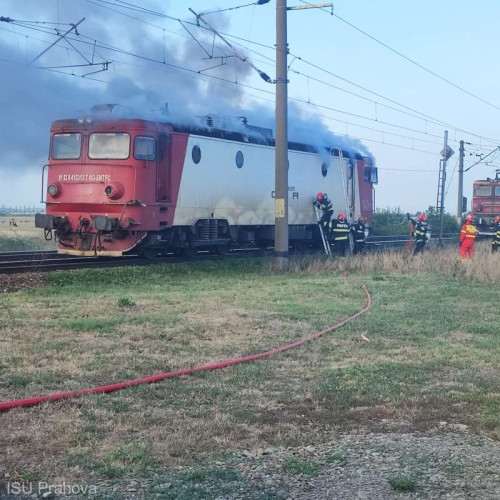 Incendiu la locomotiva unui tren de călători în halta Tomsani