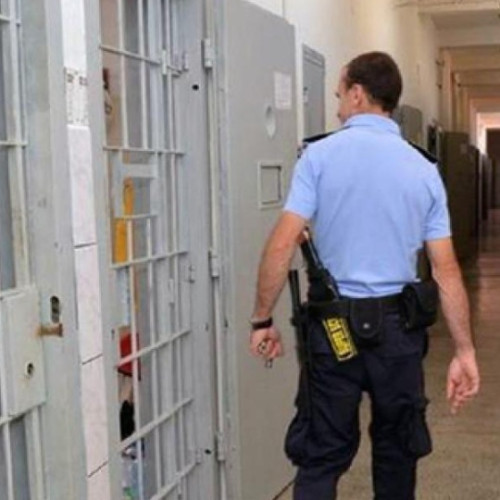 Un detinut minor a fost gasit spanzurat la Penitenciarul Oradea