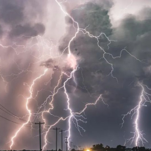 Avertizări meteo severe în toată țara, recomandări pentru populație