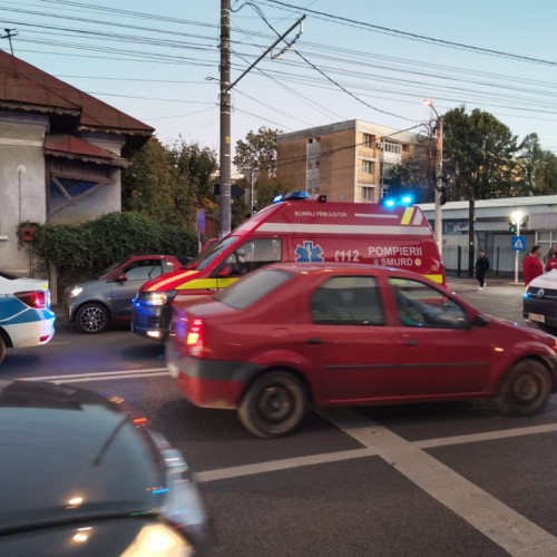 Acum. Încă un accident cu un motociclist și pe bulevardul Ecaterina Teodoroiu din Târgu Jiu! FOTO