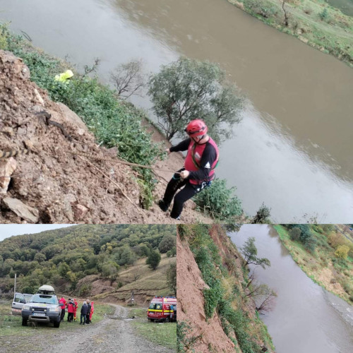 Incident pe Valea Oltului: O persoană blocată pe versant