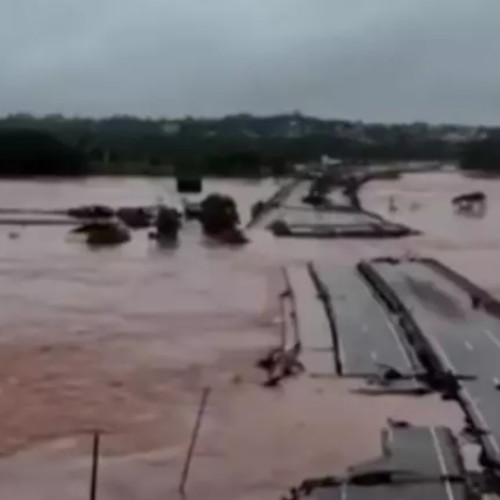 Inundații în Buzău și Țintești din cauza precipitațiilor