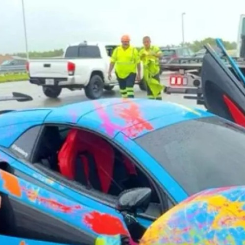 Accident spectaculos pe o autostrada din Miami, cu un influencer american în rol principal