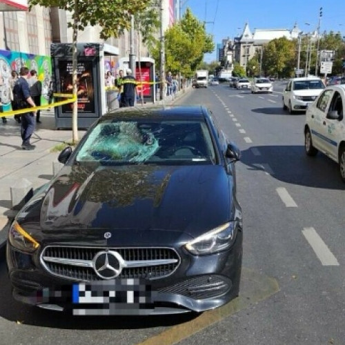 Accident rutier în București: Un bărbat de 53 de ani, rănit după ce a fost lovit de un Mercedes