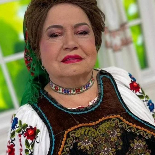O celebra artistă de muzică populară se alătură bucureștenilor nemulțumiți de lipsa apei și căldurii