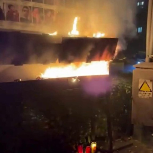 Nouă ani de la incendiul din clubul Colectiv: comemorare emoționantă și un incident neașteptat