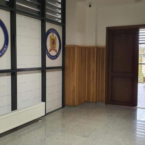 Caz de confuzie în drepturile salariale ale funcționarilor din DSP Gorj