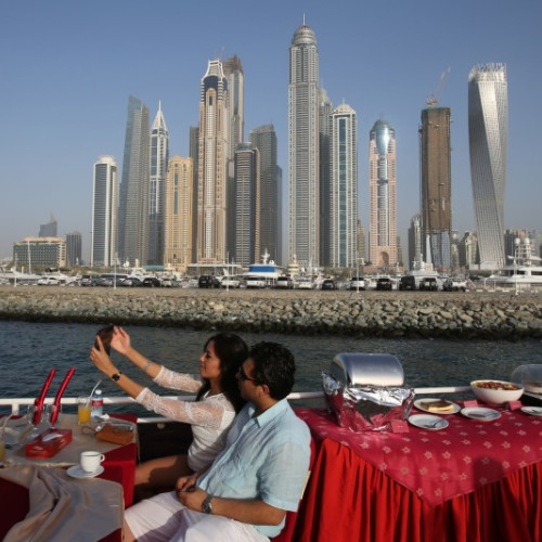 Turist britanic arestat în Dubai din cauza unei legi recente privind infracțiunile cibernetice