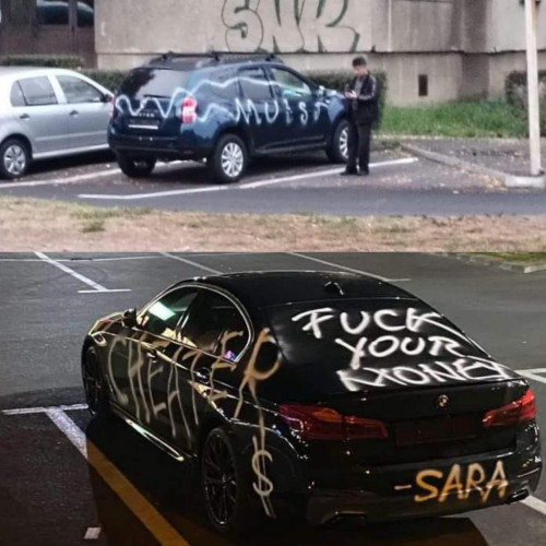 Vandalizări repetate ale autoturismelor în Vâlcea