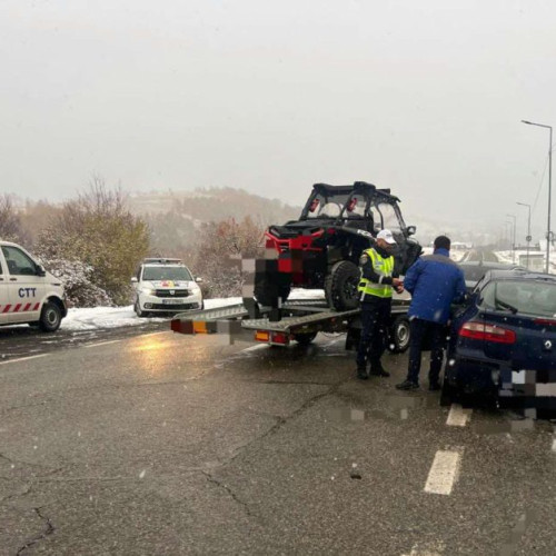 Recomandări ale poliției pentru șoferi în condiții meteo nefavorabile