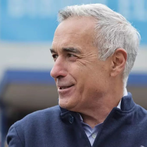 Candidatul Călin Georgescu surprinde la turul I al alegerilor prezidențiale din România
