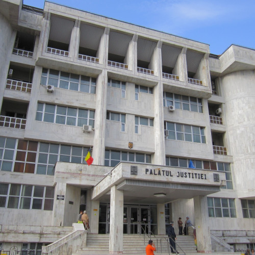 Tribunalul Gorj începe judecata unui bărbat din Turceni pentru tentativă de omor