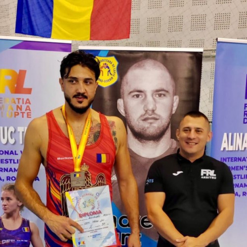Campionatul Național de Lupte Seniori s-a desfășurat la Reșița