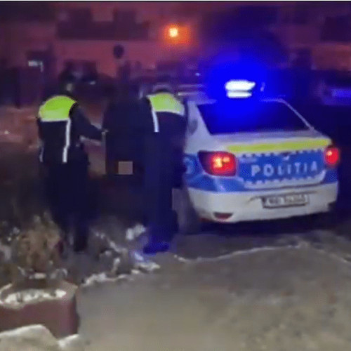 Poliția Română a adus în țară doi bărbați cu mandate de arestare