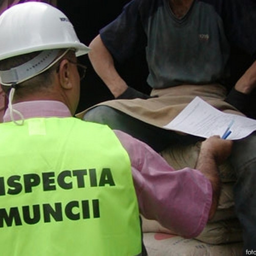 Amenzi de 400.000 de lei aplicate pentru muncă nedeclarată în restaurante și curierat