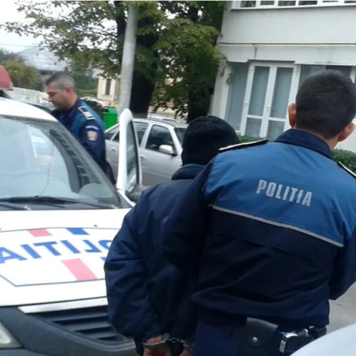 Poliția Română aduce în țară 6 persoane cu mandate de executare a pedepselor