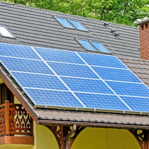 Proiect de lege adoptat pentru plafonarea prețurilor la energie și gaze