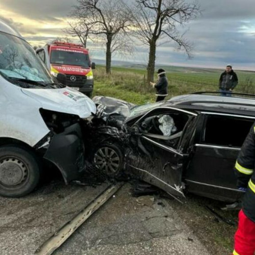 Accident rutier grav în Vaslui: Un tânăr de 20 de ani în stare critică