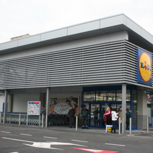 Salariul și beneficiile unui casier la LIDL, conform unui anunț OLX