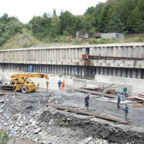Hidroelectrica reia lucrările la hidrocentralele Bumbesti, Dumitra și Livezeni
