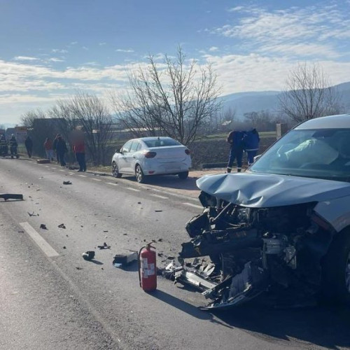 Accident rutier pe DN 64, la intersecția Slăvitești cu Băbeni, în Vâlcea