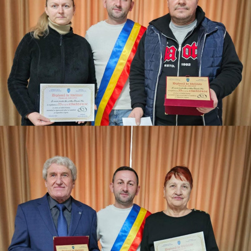 Două familii din Rovinari premiate de primar pentru aniversarea căsniciei