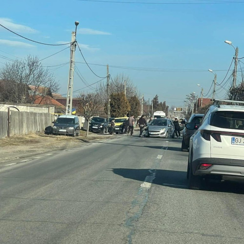 Accident rutier pe Calea Severinului, la ieșirea din Târgu Jiu