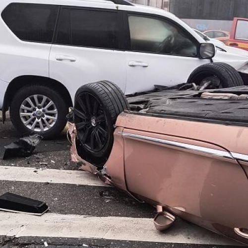 Accident pe Bd. Independenței din Ploiești: femeie fără permis, sub influența alcoolului