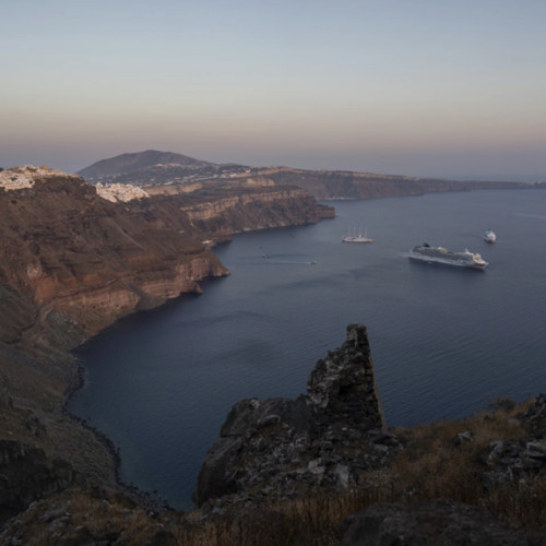 Activitate seismică intensă afectează insula Santorini și alte insule din Ciclade