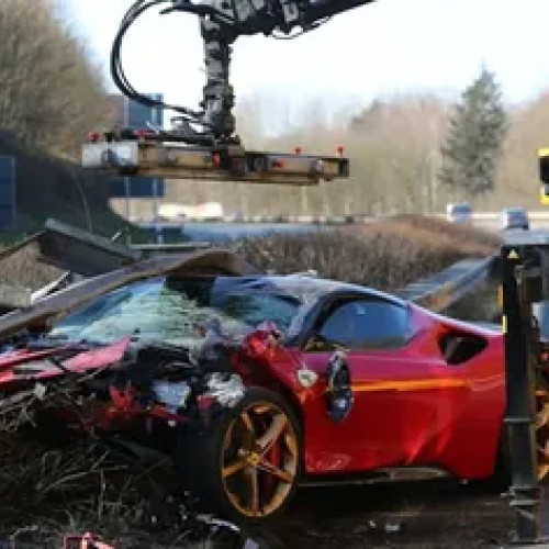DJ german, implicat într-un accident în timpul test drive-ului pentru un Ferrari