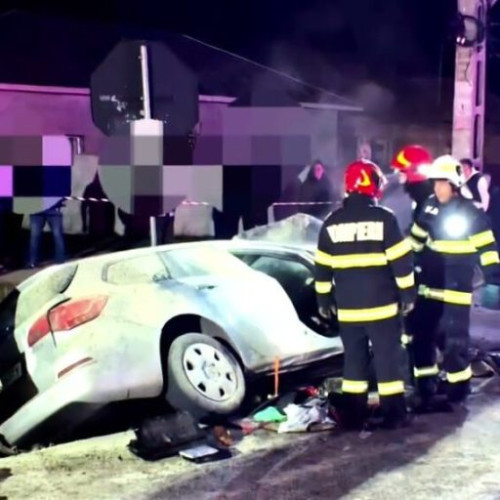 Un bărbat din Craiova a fost salvat de pompieri după un accident grav