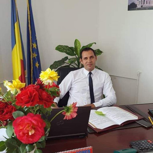 Primarii Tudor Oita și Mihai Calota au găsit fonduri pentru un nou drum comunal