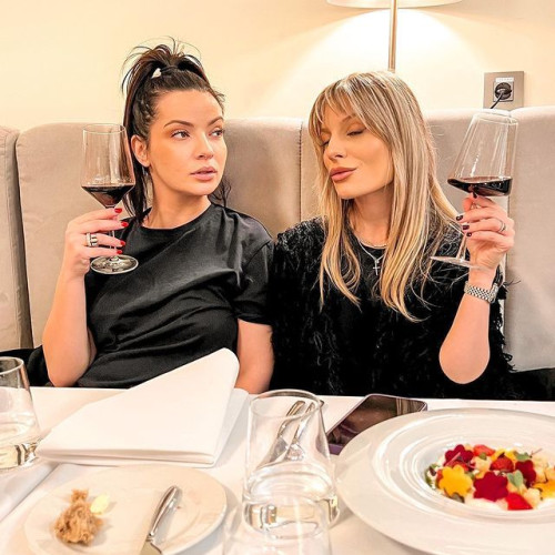 Vedetele din showbiz s-au distrat de 8 Martie