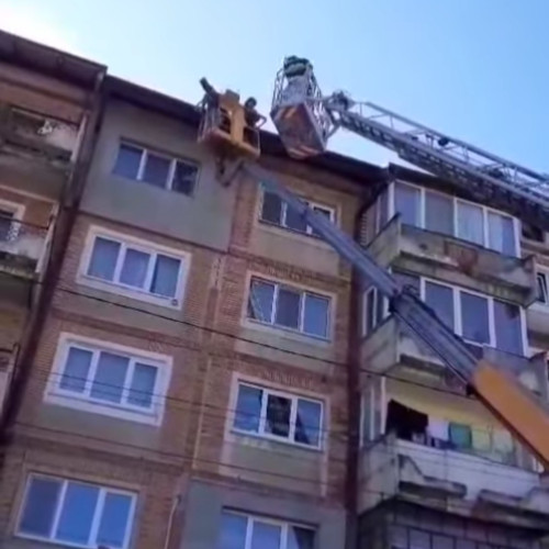 Pompierii intervin în Uricani pentru salvarea a două persoane blocate