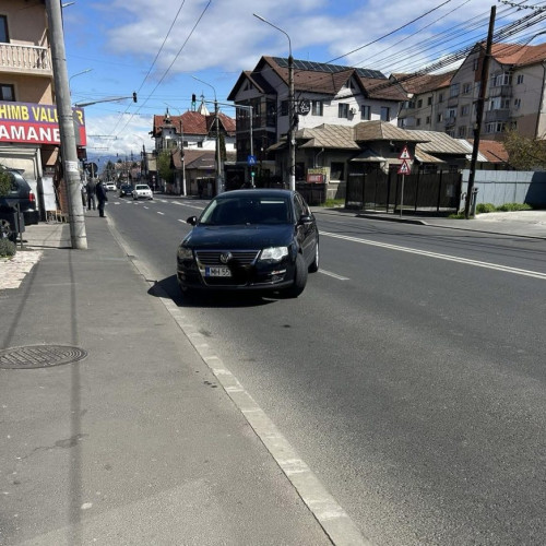 Indignare în Târgu Jiu din cauza unei parcări neregulamentare
