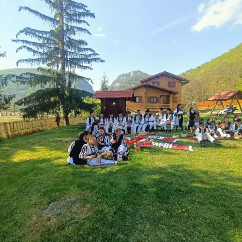 Sărbătoarea Paștelui în comuna Polovragi, cu schimbări